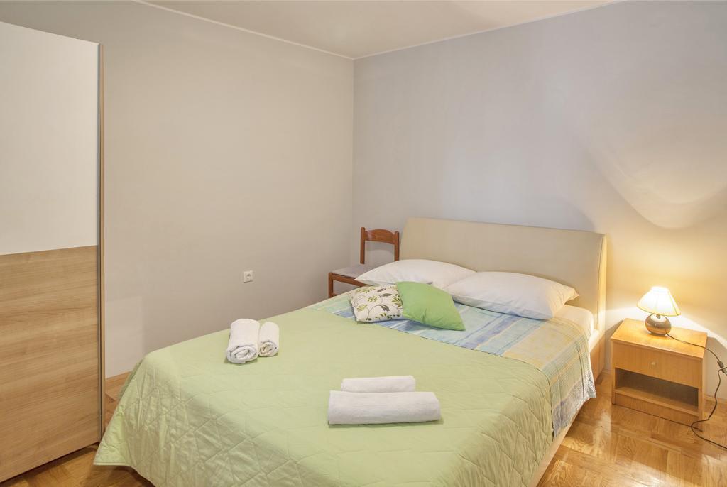 Guest Accomodation Zura Skradin Exterior foto